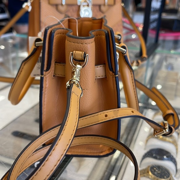 Michael Kors Hamilton XS Satchel Handbag Xbody Crossbody Leather Cider 
NWT - Picture 11 of 16
